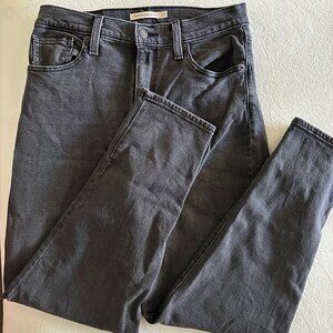 Levi's High Waisted Mom Jean